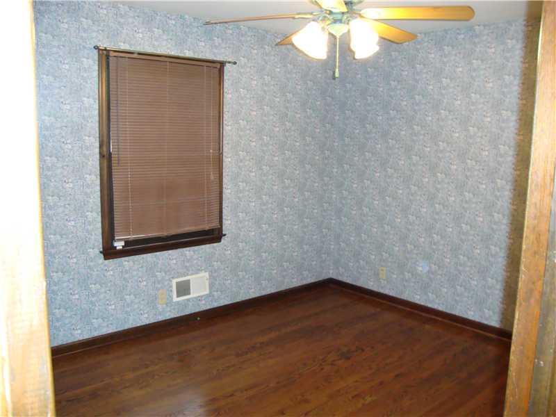 6616 Hythe Road Indianapolis, IN 46220 - Photo 9 of 21 Gallery Image 9
