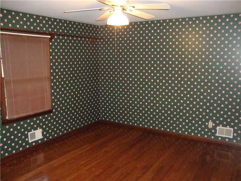6616 Hythe Road Indianapolis, IN 46220 - Photo 10 of 21 Gallery Image 10