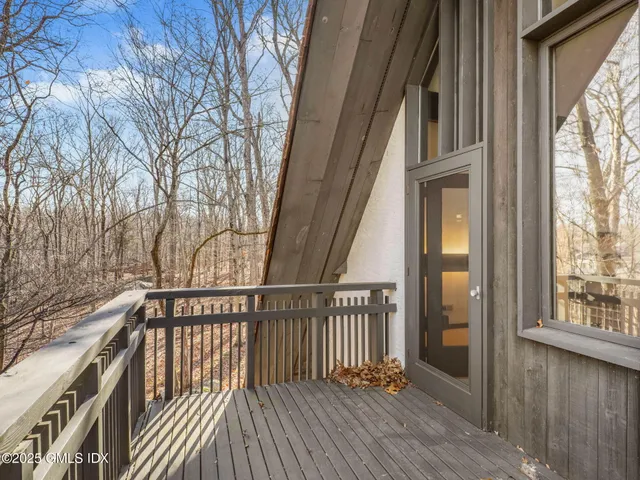 $8,000 | 484 Cognewaugh Road, Cos Cob, CT 06807