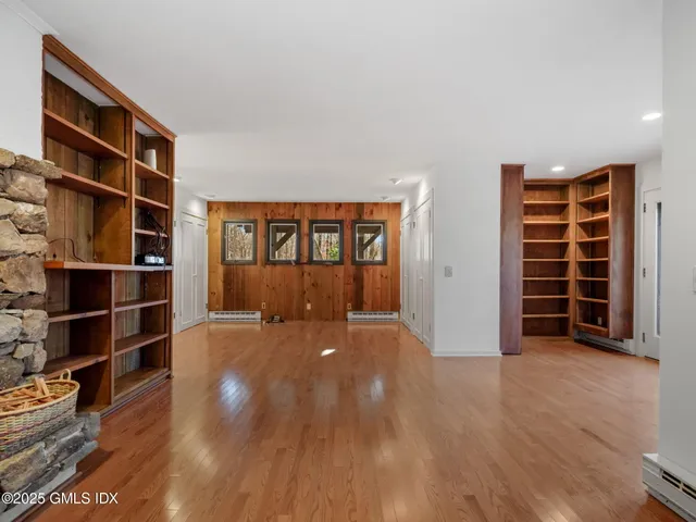 $8,000 | 484 Cognewaugh Road, Cos Cob, CT 06807