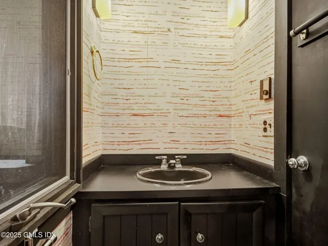 $8,000 | 484 Cognewaugh Road, Cos Cob, CT 06807