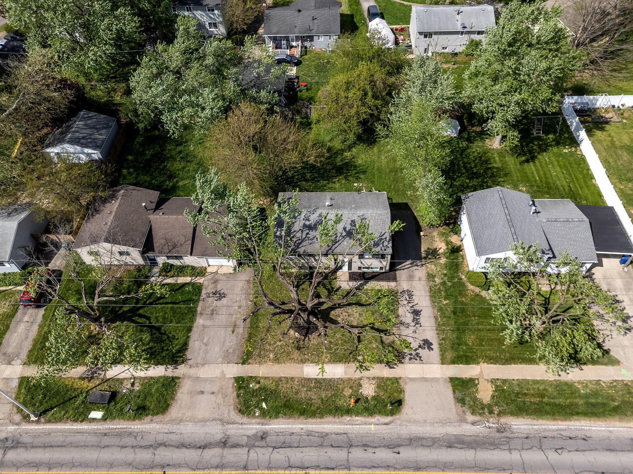 5220 Refugee Road Columbus, OH 43232 - Photo 47 of 48 47-web-or-mls-DJI_20260421160532_0449_D-