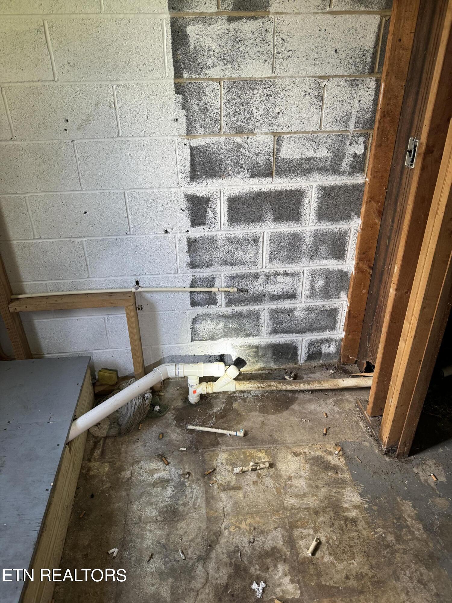 402 Harmon Road New Tazewell, TN 37825 - Photo 15 of 41 IMG_1436