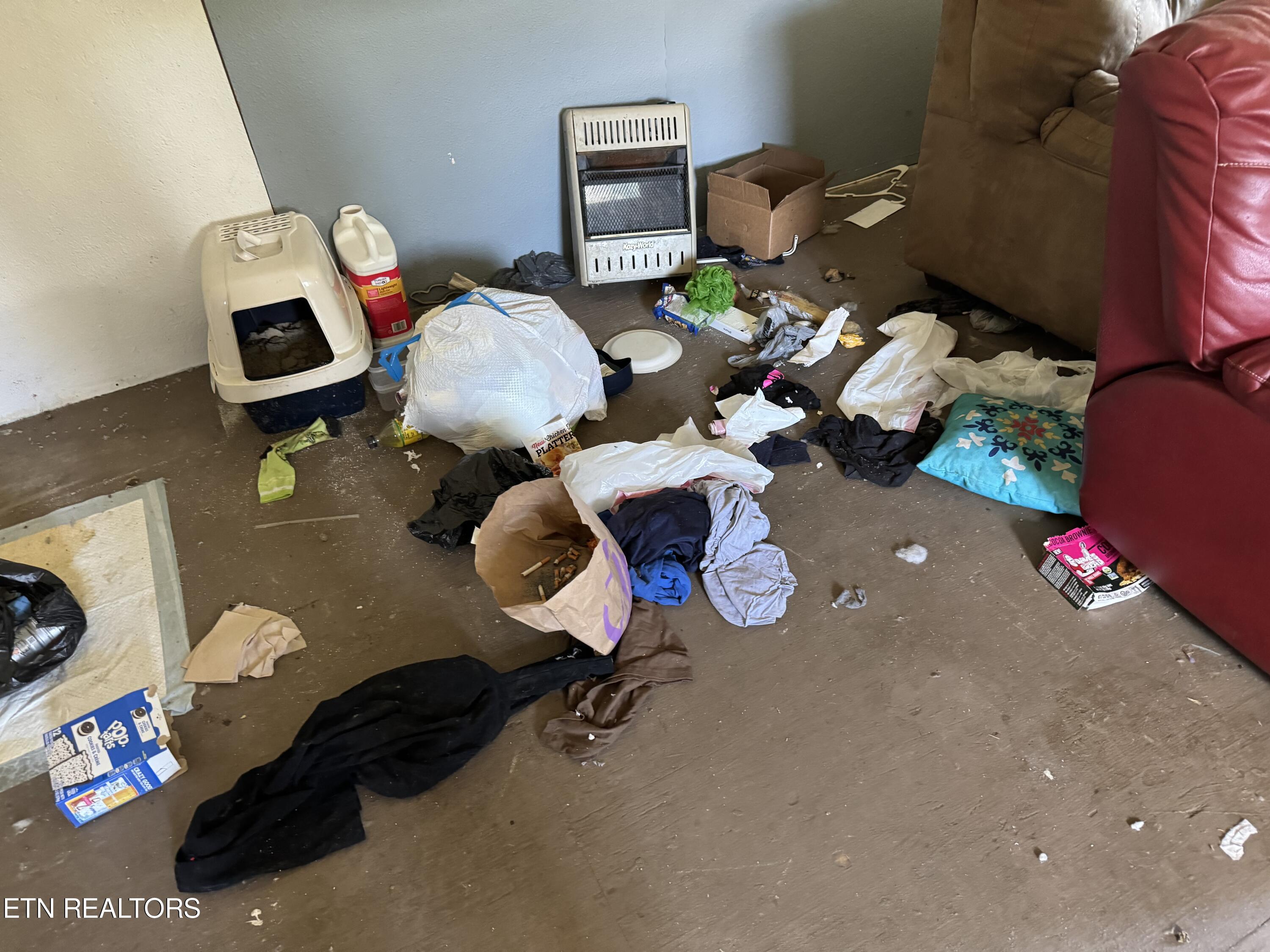 402 Harmon Road New Tazewell, TN 37825 - Photo 35 of 41 IMG_1462