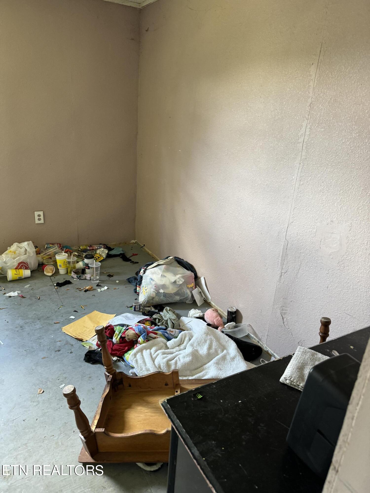 402 Harmon Road New Tazewell, TN 37825 - Photo 41 of 41 IMG_1468