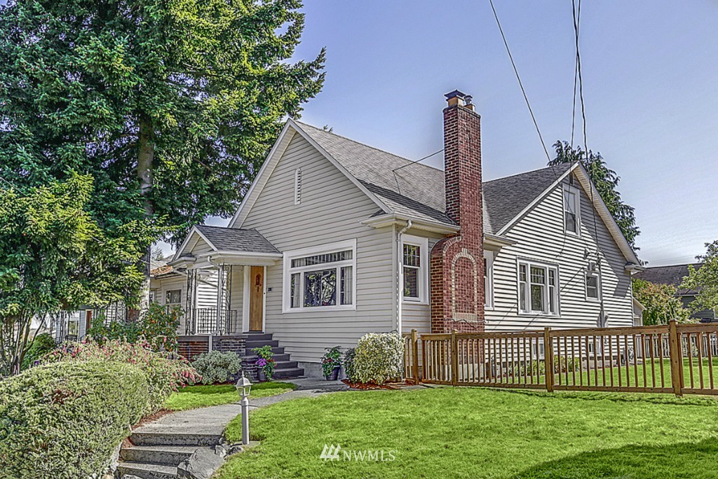 321 North 79th Street Seattle, WA 98103 - Photo 1 of 19 Gallery Image 1