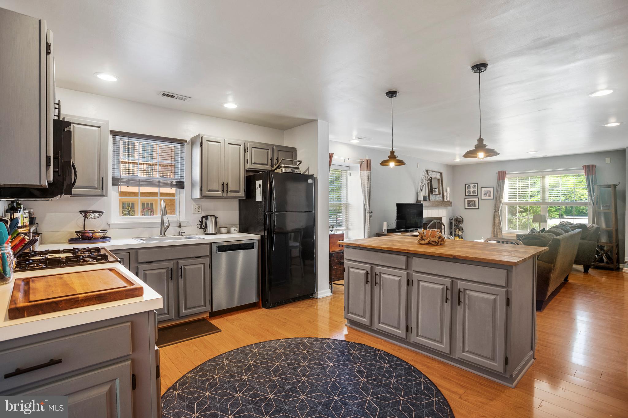 37 Rampart Drive Chesterbrook, PA 19087 - Photo 15 of 36 Great space to cook and entertain