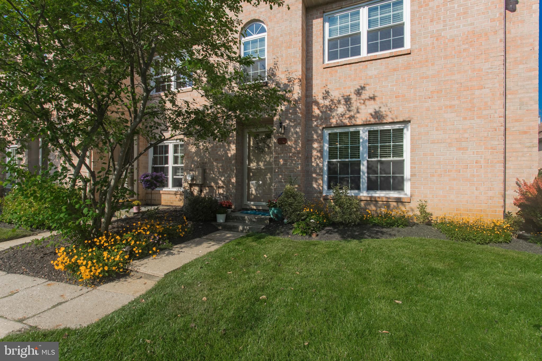 37 Rampart Drive Chesterbrook, PA 19087 - Photo 3 of 36 Lovely landscaping