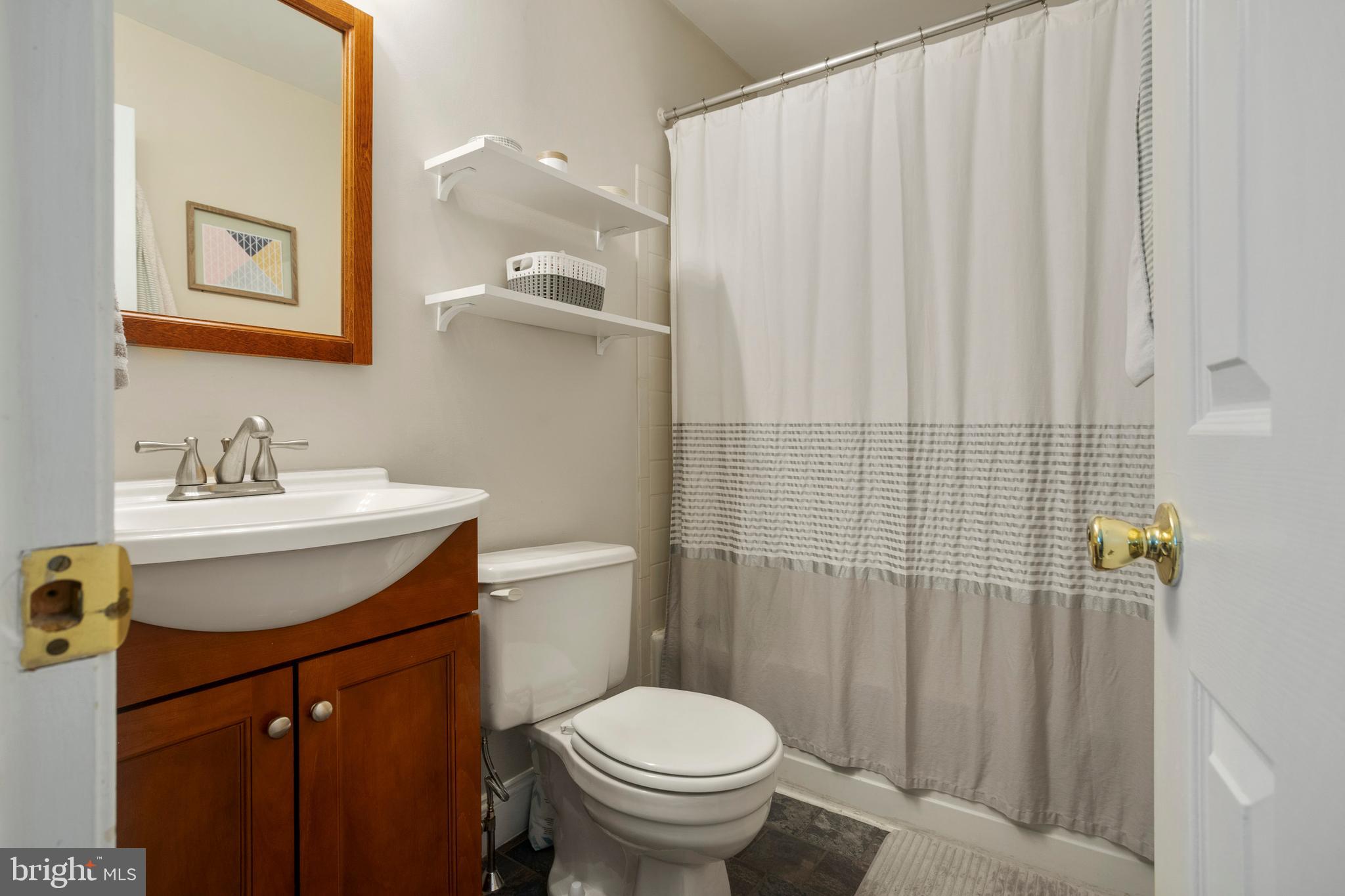 37 Rampart Drive Chesterbrook, PA 19087 - Photo 21 of 36 Ensuite 2nd floor Bathroom