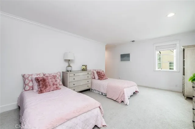 $17,000 | 755 31st Place, Manhattan Beach, CA 90266