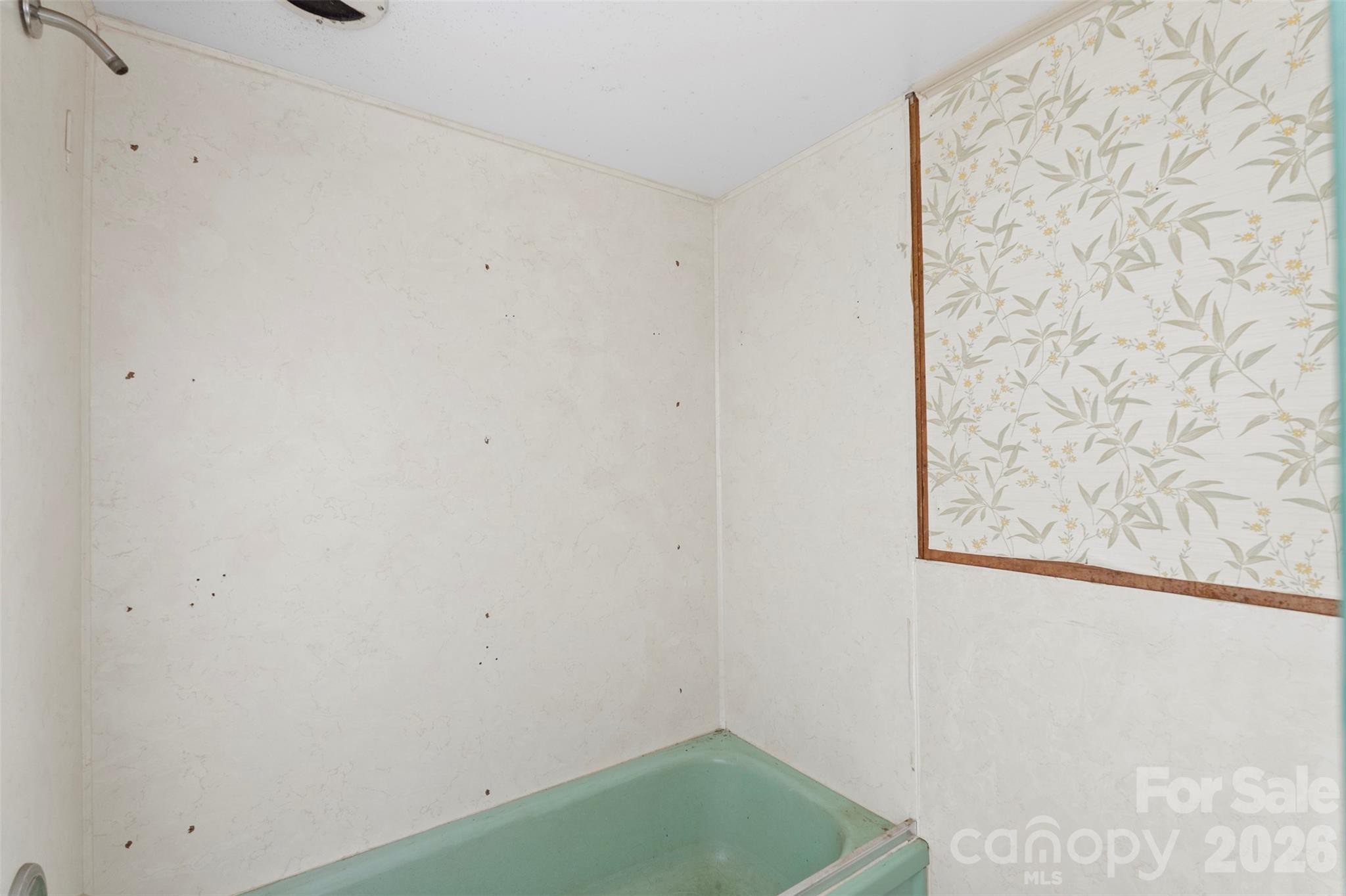 5208 Hickory Grove Road Mount Holly, NC 28120 - Photo 20 of 44 close up of a white marble wall