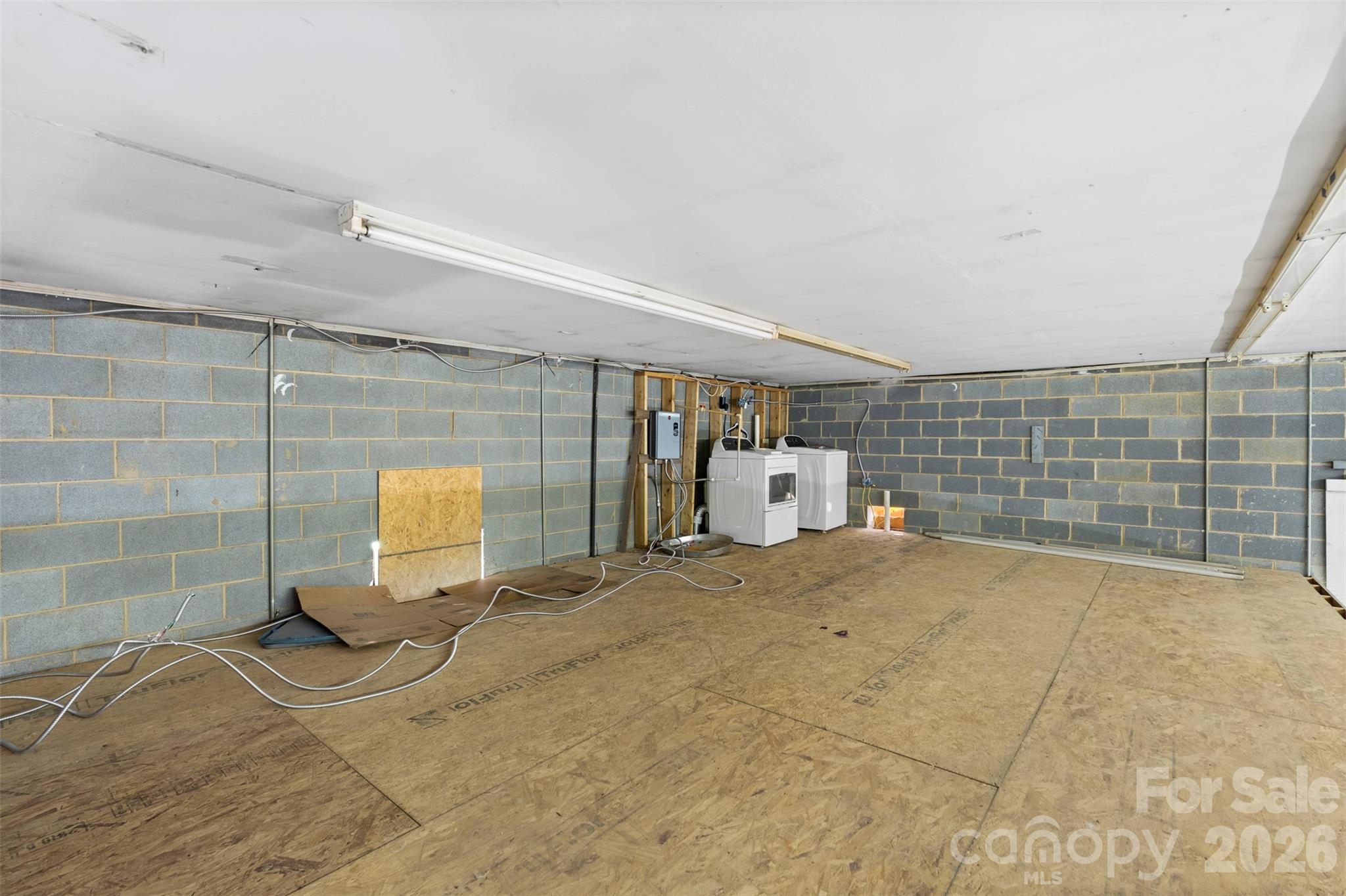 5208 Hickory Grove Road Mount Holly, NC 28120 - Photo 37 of 44 a view of empty room with windows