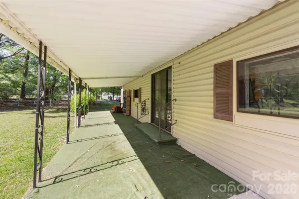 $275,000 | 5208 Hickory Grove Road, Mount Holly, NC 28120