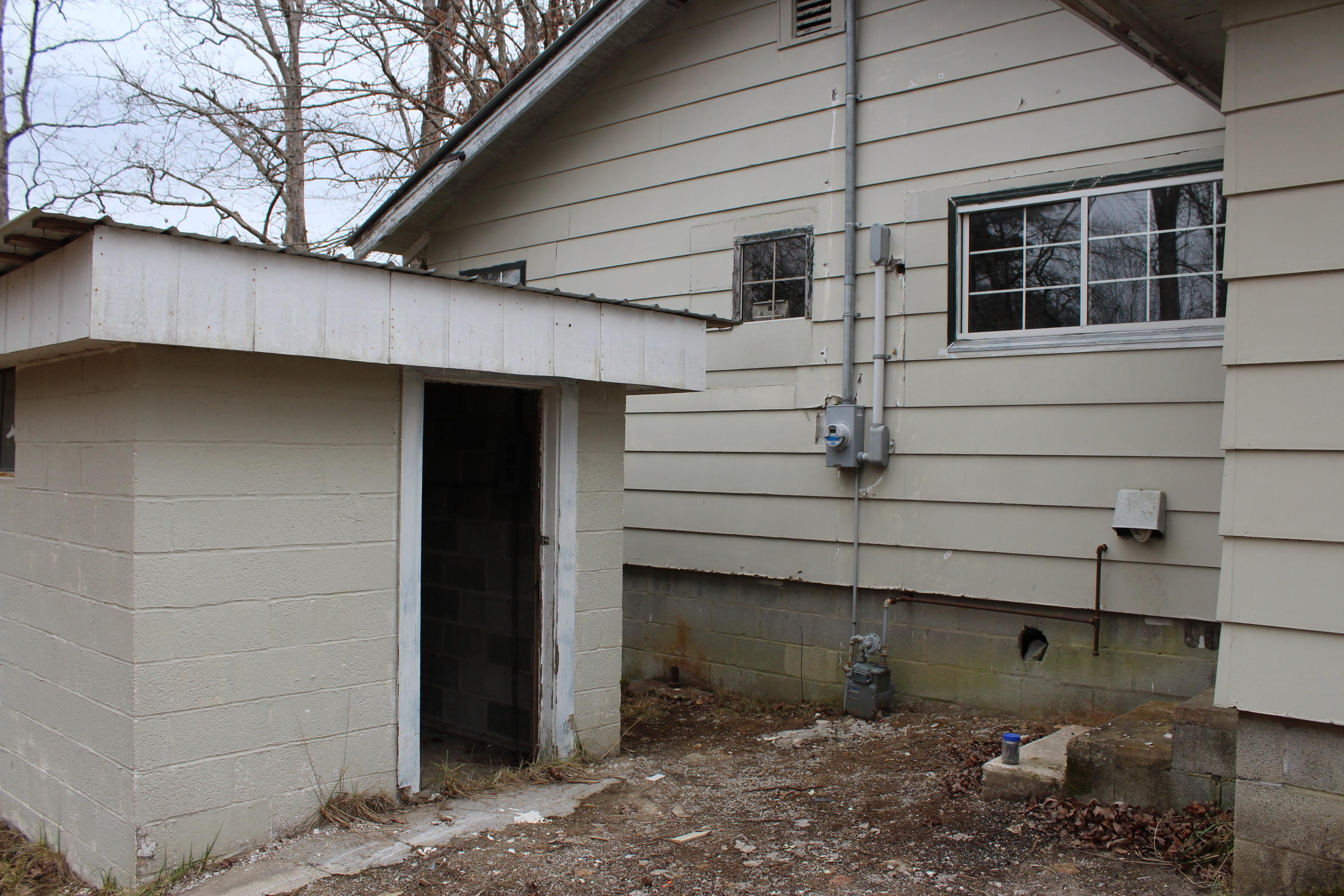 1429 Taylor Place Road Jamestown, TN 38556 - Photo 4 of 19 035