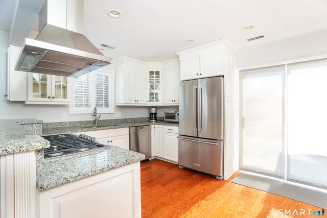 $1,299,000 | 310 Lansdowne, Unit 310, Westport, CT 06880