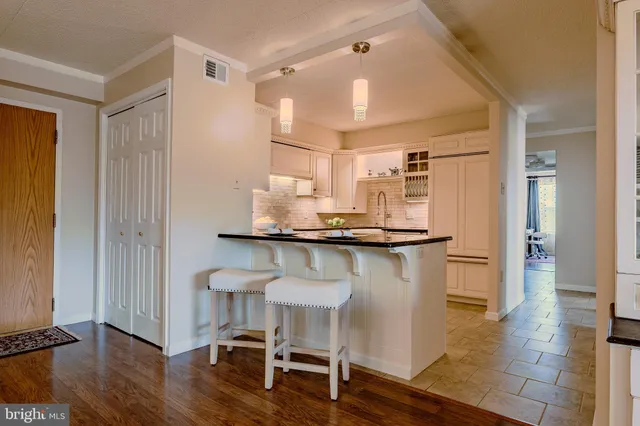 $399,000 | 10211 Valley Forge Circle, Unit 211, King of Prussia, PA 19406