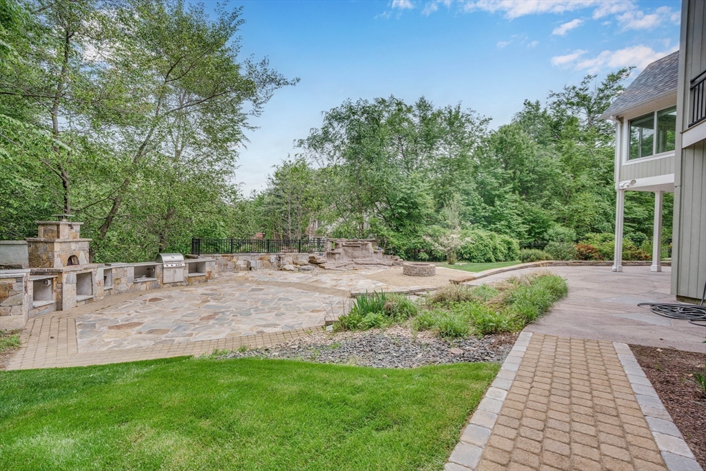 79 Old Farm Road East Longmeadow, MA 01028 - Photo 41 of 42 Gallery Image 41