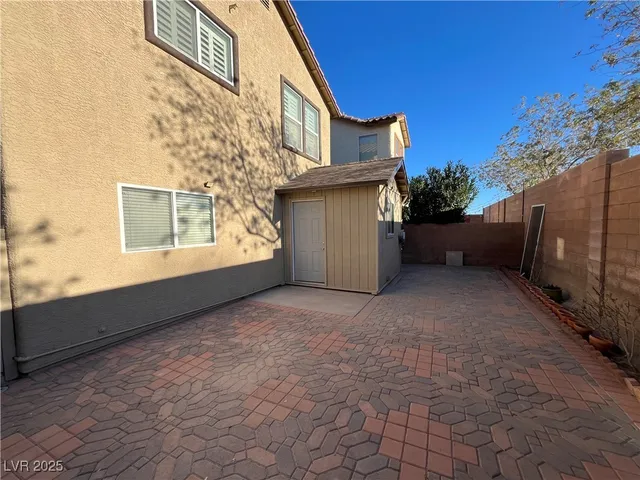 $2,500 | 11783 Fern Creek Lane, Las Vegas, NV 89183