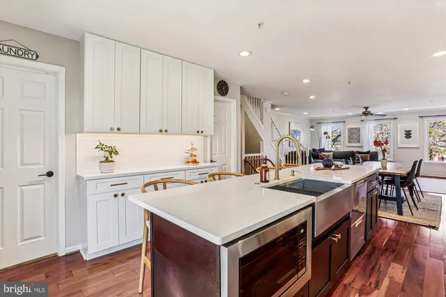 $899,900 | 730 Kent Oaks Way, Gaithersburg, MD 20878