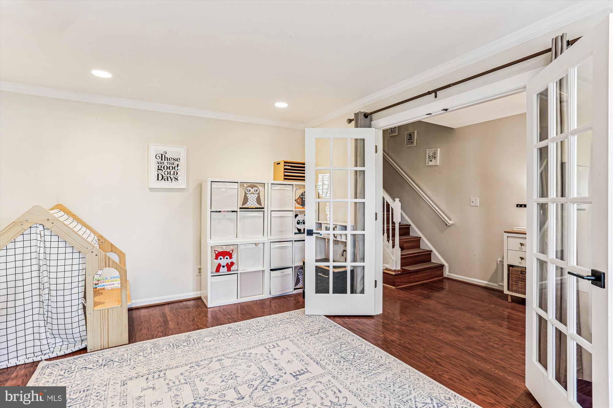 730 Kent Oaks Way Gaithersburg, MD 20878 - Photo 32 of 65 Double-door entry fourth bedroom