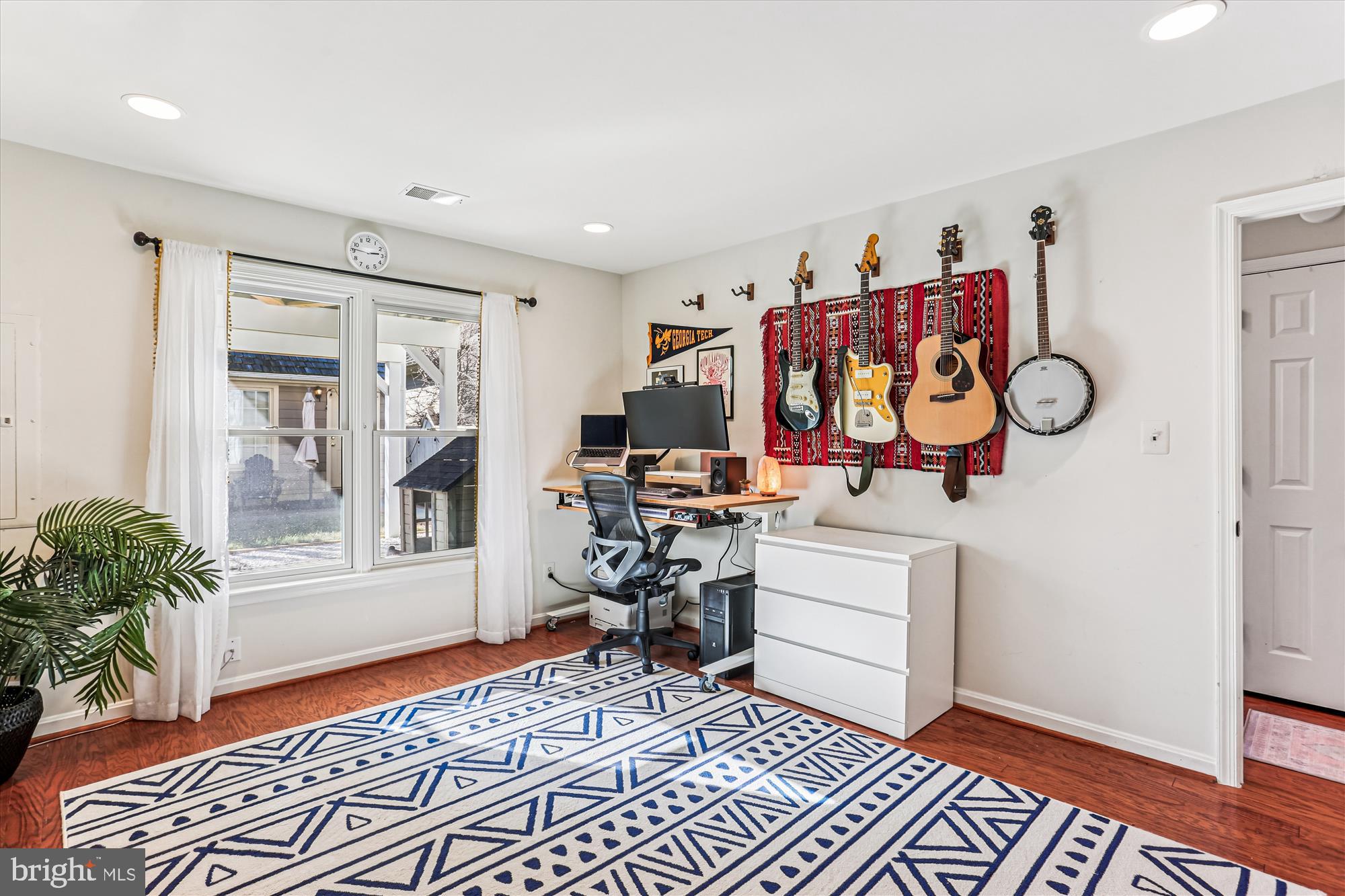 730 Kent Oaks Way Gaithersburg, MD 20878 - Photo 36 of 65 Fifth bedroom w/super closet