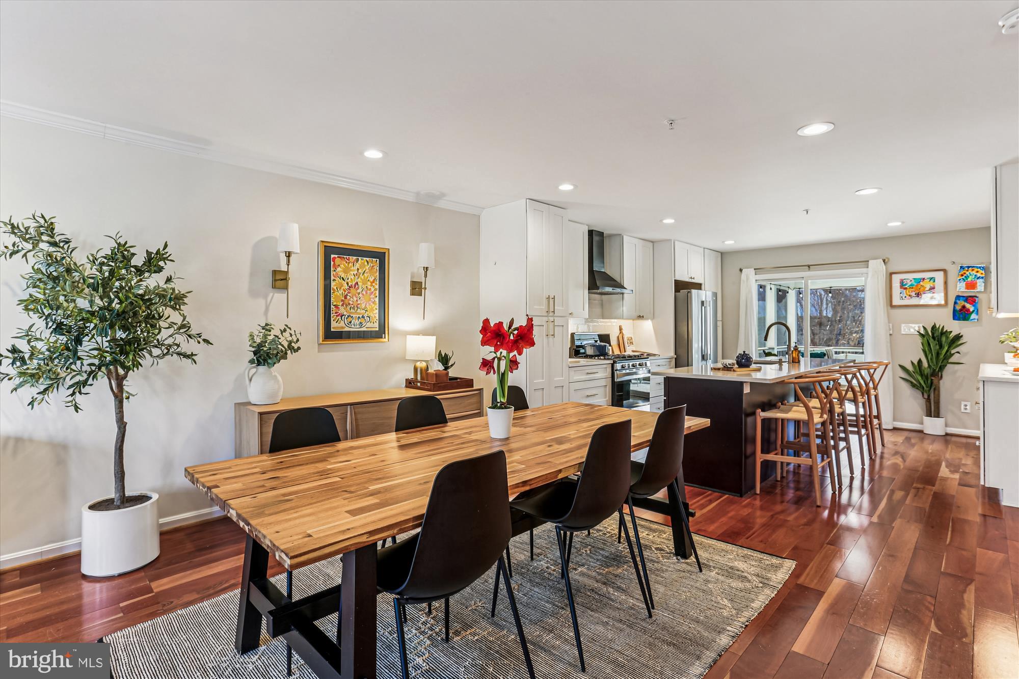 730 Kent Oaks Way Gaithersburg, MD 20878 - Photo 6 of 65 a view of a dining room with furniture and wooden floor