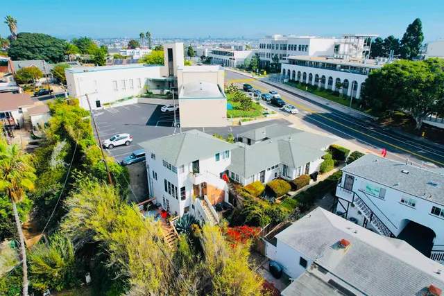 $1,800,000 | 2322 Chatsworth Boulevard, San Diego, CA 92106