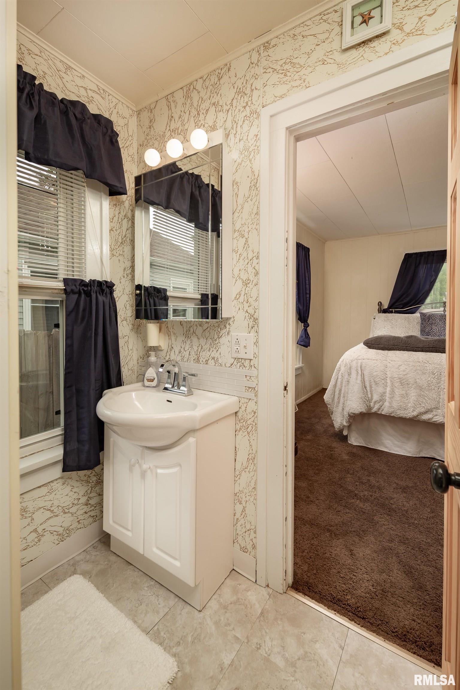 2204 45th Street Rock Island, IL 61201 - Photo 17 of 25