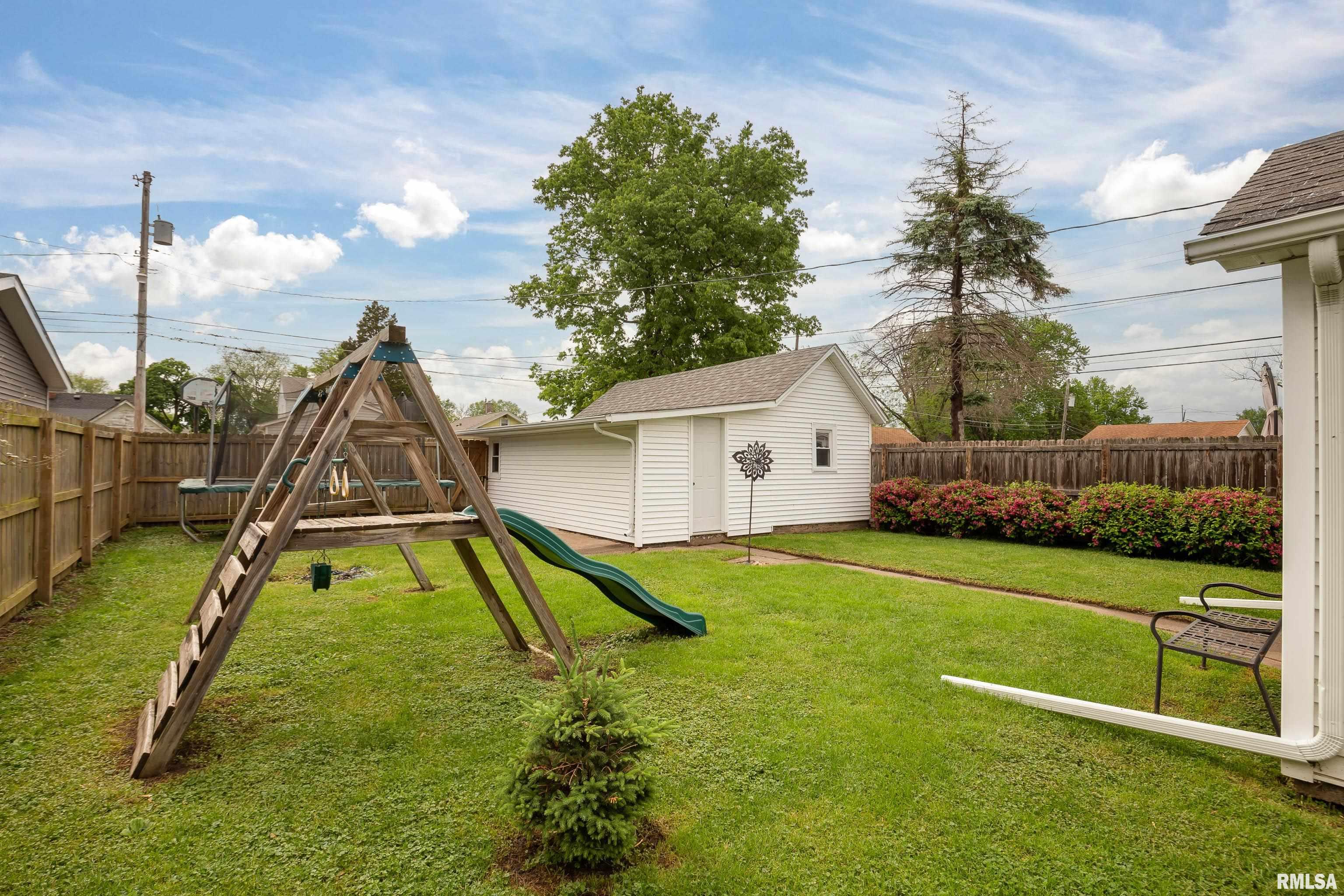 2204 45th Street Rock Island, IL 61201 - Photo 23 of 25