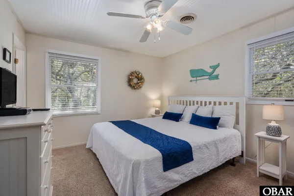 $798,500 | 15 7th Avenue, Southern Shores, NC 27949