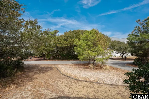 $798,500 | 15 7th Avenue, Southern Shores, NC 27949
