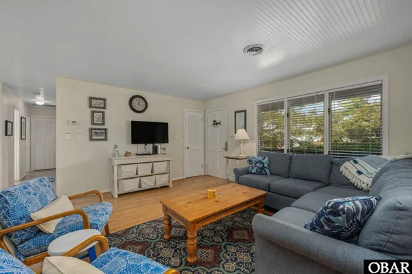 $798,500 | 15 7th Avenue, Southern Shores, NC 27949