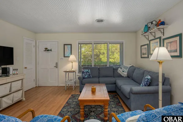 $798,500 | 15 7th Avenue, Southern Shores, NC 27949