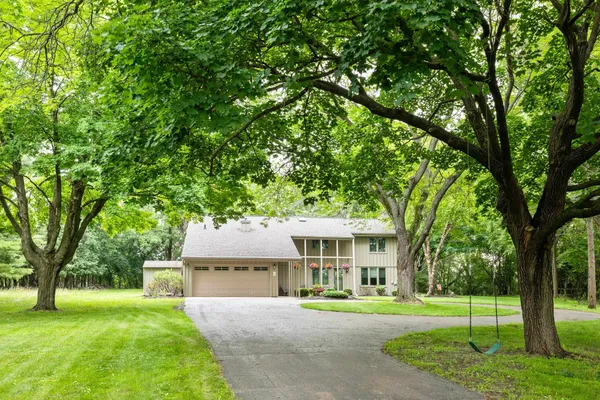 $549,000 | W857 Summit Court, Green Lake, WI 54941
