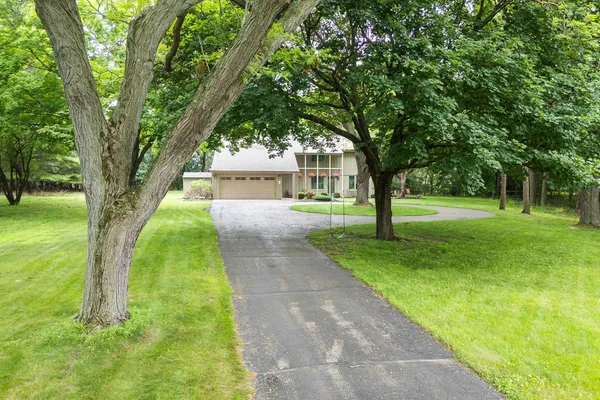 $549,000 | W857 Summit Court, Green Lake, WI 54941