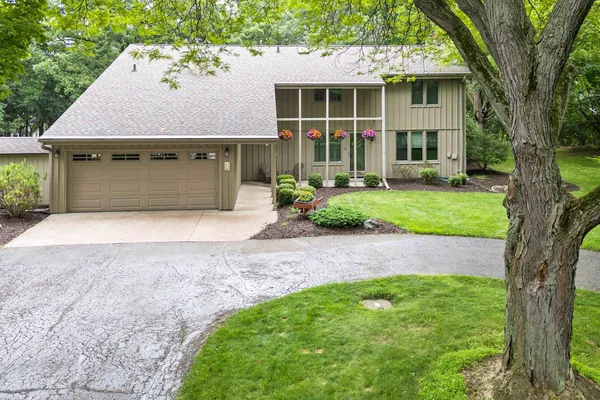$549,000 | W857 Summit Court, Green Lake, WI 54941