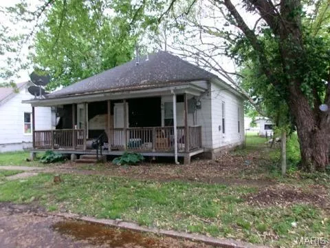 $19,999 | 407 South 3rd Street, Elsberry, MO 63343