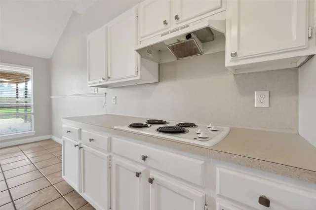 $240,000 | 8622 Sunny Ridge Drive, Houston, TX 77095