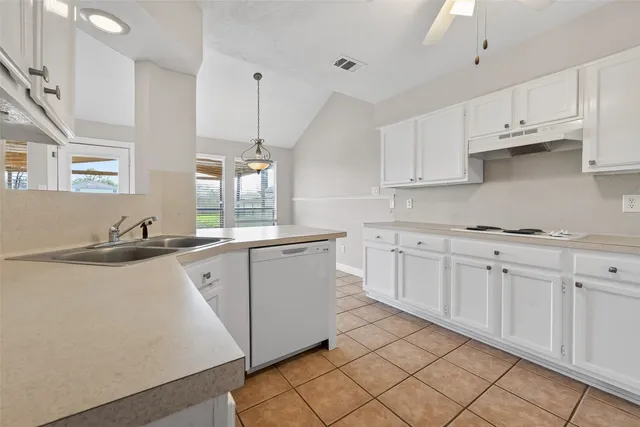 $240,000 | 8622 Sunny Ridge Drive, Houston, TX 77095