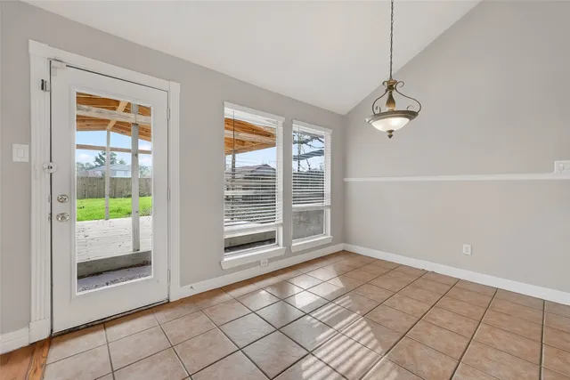 $240,000 | 8622 Sunny Ridge Drive, Houston, TX 77095