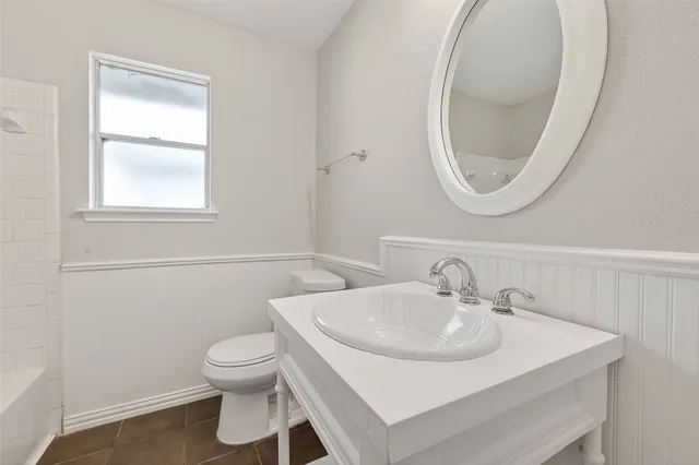 $240,000 | 8622 Sunny Ridge Drive, Houston, TX 77095