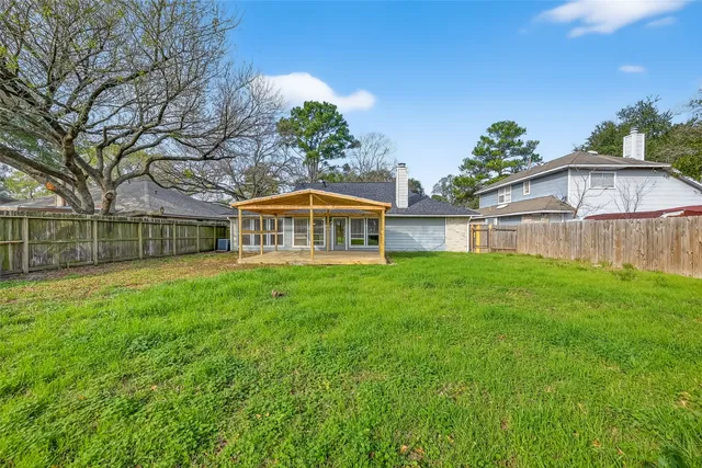 $240,000 | 8622 Sunny Ridge Drive, Houston, TX 77095
