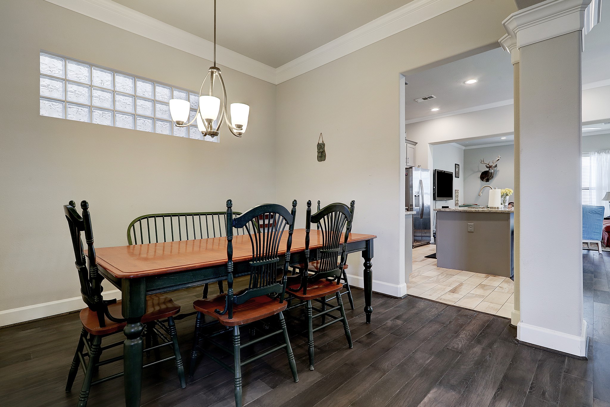 5326 Larkin Street Houston, TX 77007 - Photo 3 of 20 Dining room-can be office/study area