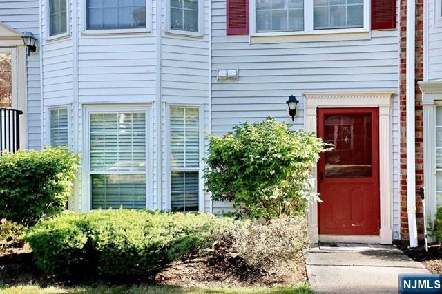 752 Pepperidge Road Mahwah, NJ 07430 - Photo 4 of 26