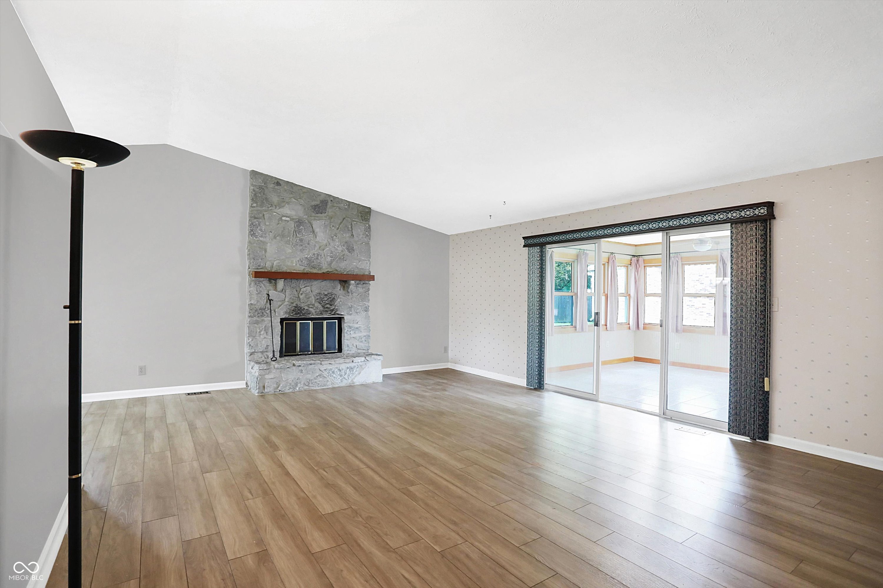 8202 Castle Farms Road Indianapolis, IN 46256 - Photo 8 of 39 Gallery Image 8