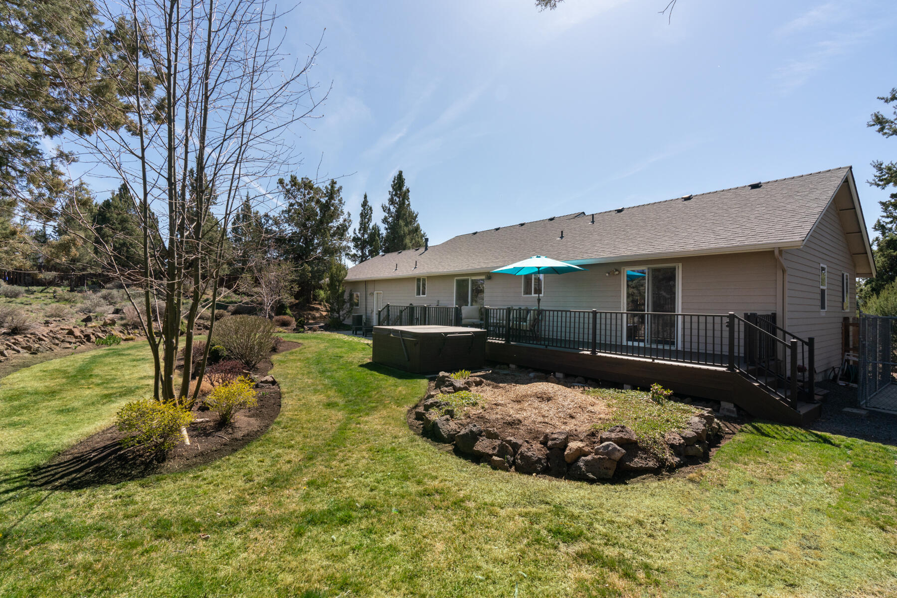 63558 Boyd Acres Road Bend, OR 97701 - Photo 6 of 23 CT2-24