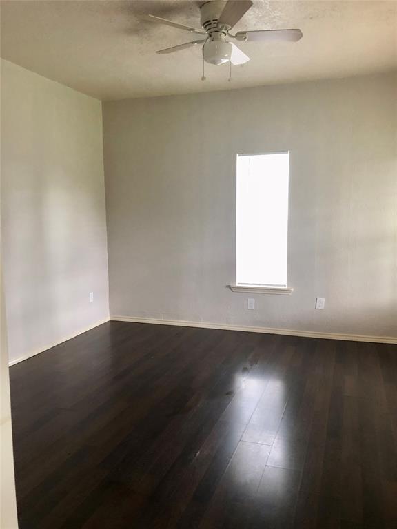 905 Isbell Road Fort Worth, TX 76114 - Photo 7 of 29 Spacious bedroom