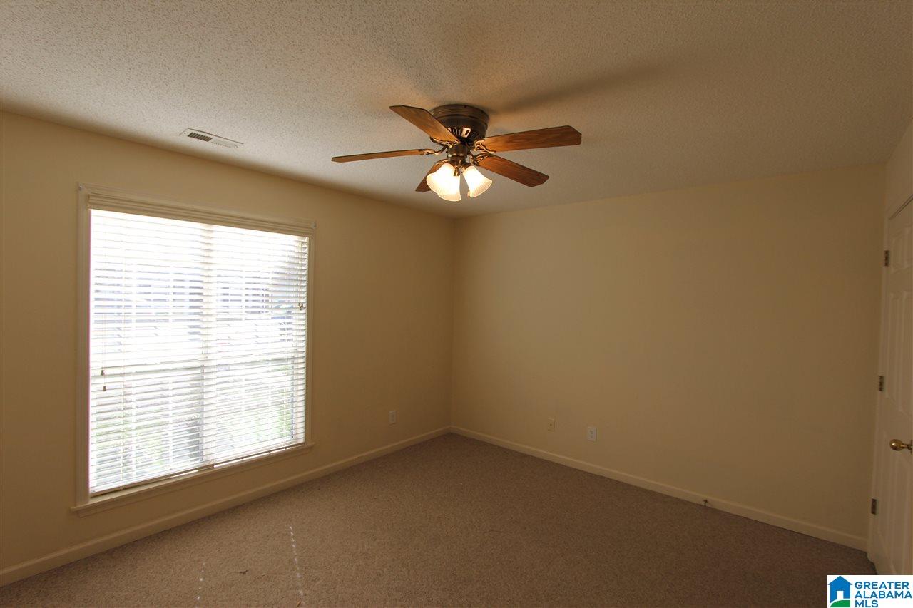 355 Cobblestone Way Oxford, AL 36203 - Photo 10 of 34
