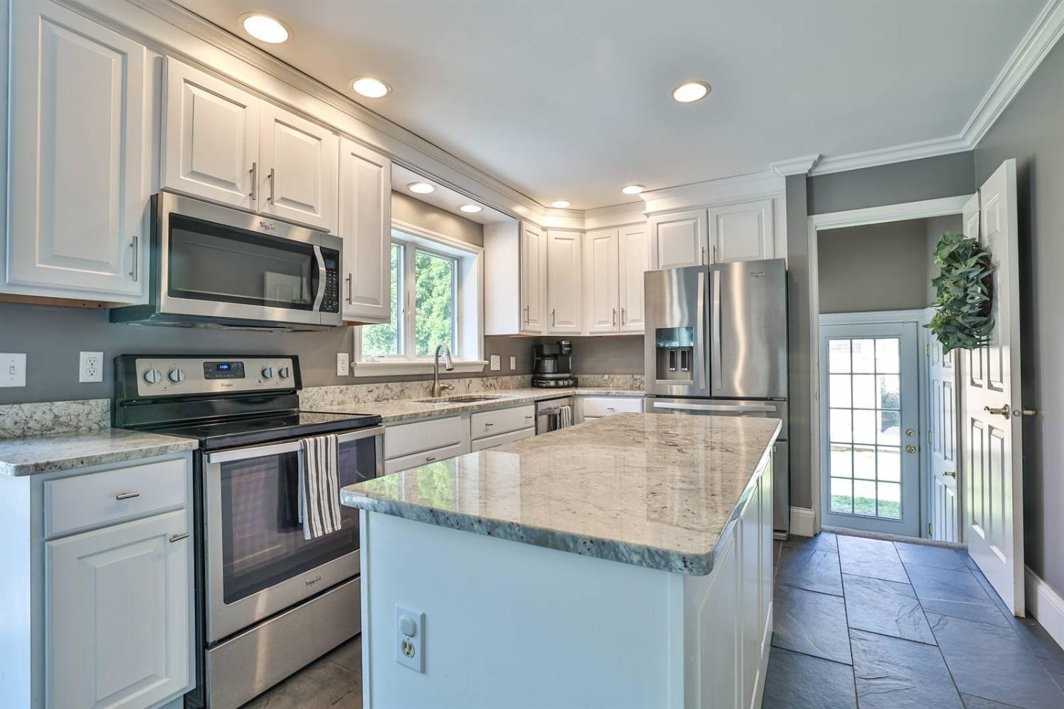 6281 Euclid Road Madeira, OH 45236 - Photo 14 of 50 Gallery Image 14