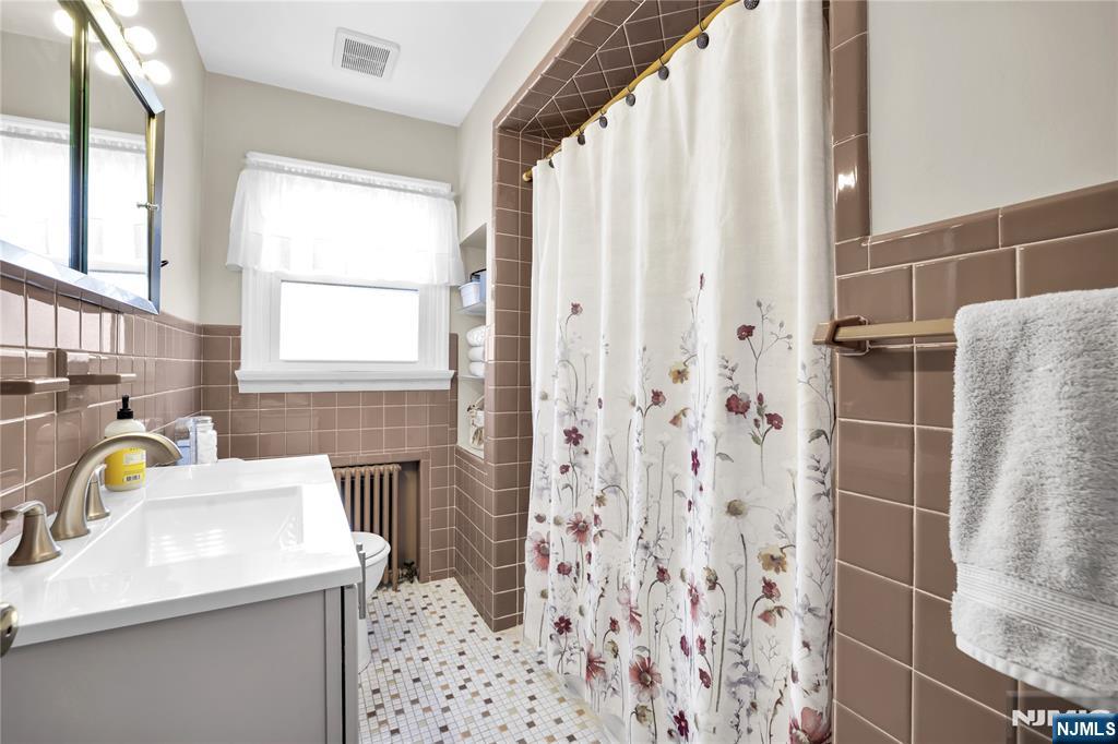 298 Boulevard Pompton Plains, NJ 07444 - Photo 20 of 36